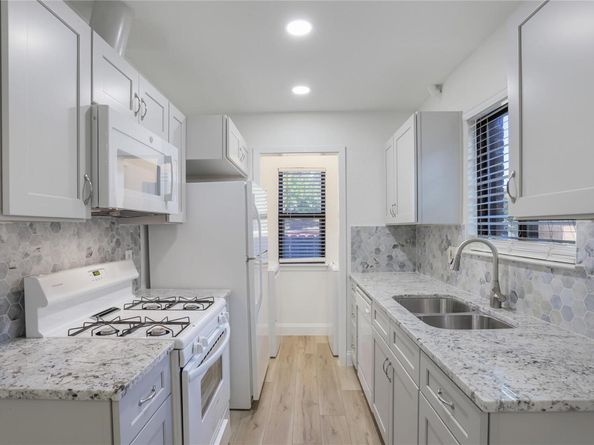 101 Clearday DR 104, Austin TX 78745