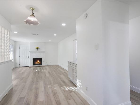 101 Clearday DR 104, Austin TX 78745