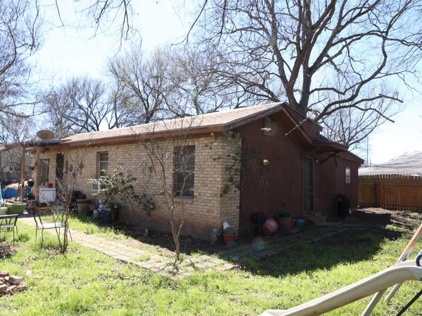 110 Hergotz LN, Austin TX 78742