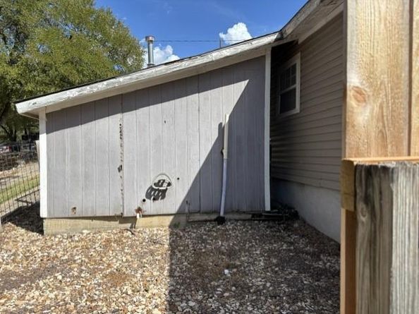 1300 Delano ST, Austin TX 78721