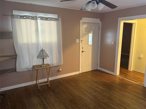 5702 Duval ST, Austin TX 78752