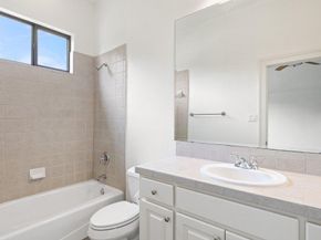 2 Dovedale CV, The Hills TX 78738