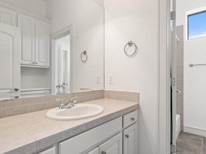 2 Dovedale CV, The Hills TX 78738