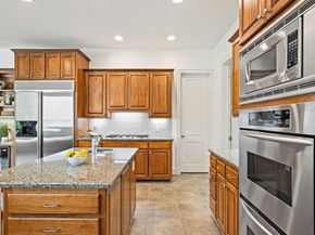 2 Dovedale CV, The Hills TX 78738