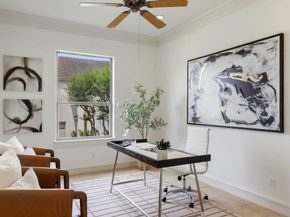2 Dovedale CV, The Hills TX 78738