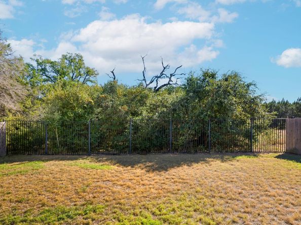 5017 Globe Mallow DR, Austin TX 78739