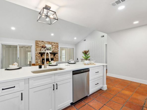 7503 Berkman DR, Austin TX 78752