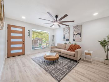 2306 Peppertree CT