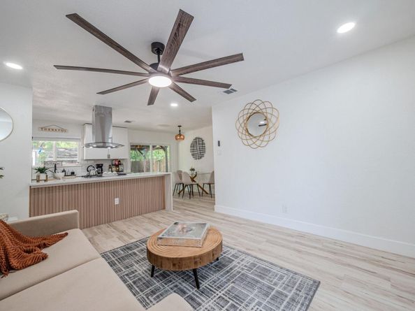 2306 Peppertree CT, Austin TX 78744