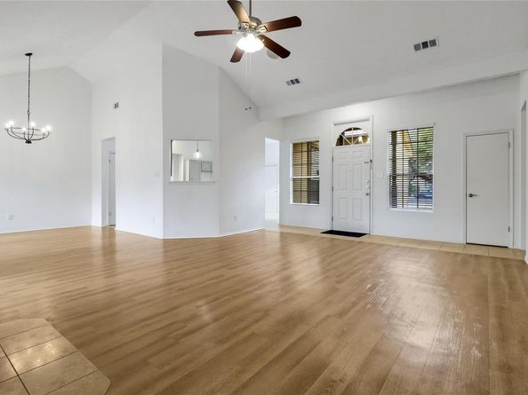 8111 Elkhorn Mountain TRL, Austin TX 78729