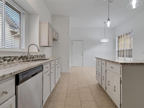 8111 Elkhorn Mountain TRL, Austin TX 78729