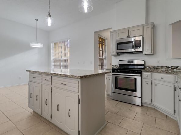 8111 Elkhorn Mountain TRL, Austin TX 78729