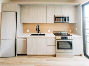 4315 S Congress Ave 406, Austin TX 78745