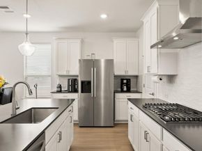 113 Bell Chime DR, Liberty Hill TX 78642