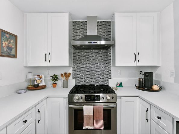 6205 Hylawn DR, Austin TX 78723