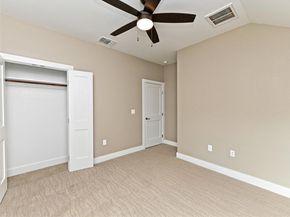 1202 Cometa ST B, Austin TX 78721