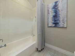 205 Standing Oak DR, Georgetown TX 78633