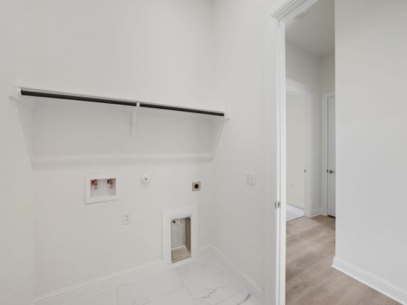 17113 Astral LN, Manor TX 78653