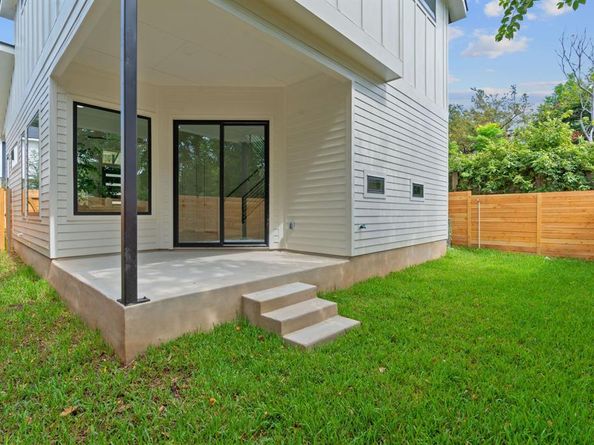 5511 William Holland Ave 2, Austin TX 78756