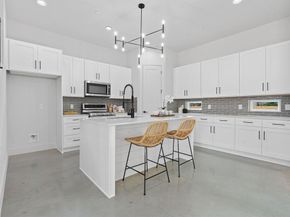 5511 William Holland Ave 2, Austin TX 78756