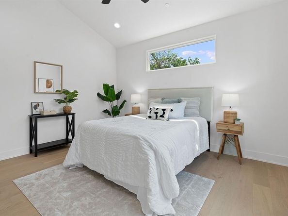 5511 William Holland Ave 2, Austin TX 78756