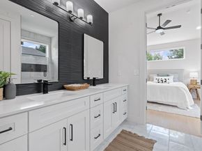 5511 William Holland Ave 2, Austin TX 78756