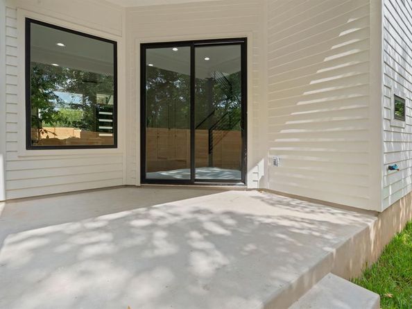 5511 William Holland Ave 2, Austin TX 78756