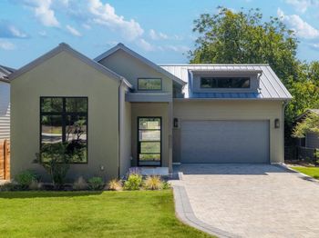 2411 McCall RD