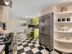 1716 W Saint Johns Ave, Austin TX 78757