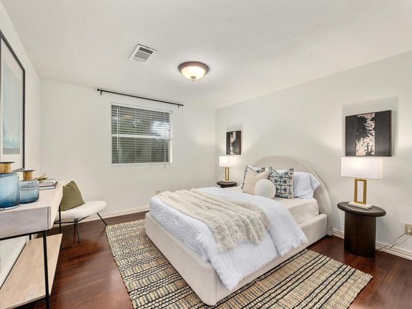 1716 W Saint Johns Ave, Austin TX 78757