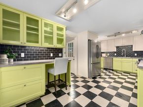 1716 W Saint Johns Ave, Austin TX 78757