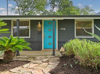 1716 W Saint Johns Ave