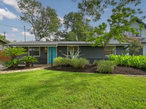 1716 W Saint Johns Ave, Austin TX 78757