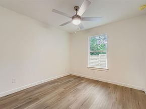 10710 Crestview DR, Jonestown TX 78645