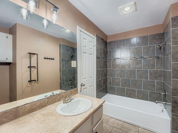 1403 Baronets TRL, Austin TX 78753