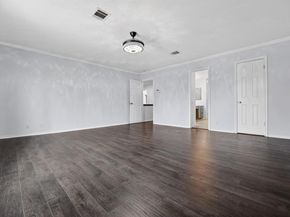 8409 Nairn DR, Austin TX 78749