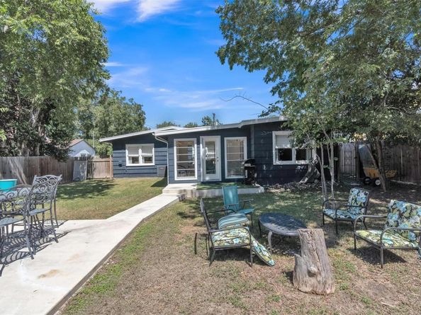 1206 E 13th ST, Georgetown TX 78626