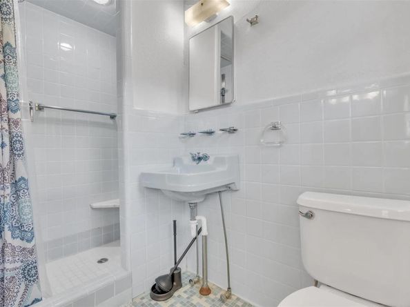 1206 E 13th ST, Georgetown TX 78626