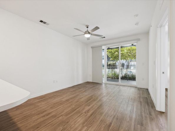 4801 Springdale RD 2006, Austin TX 78723
