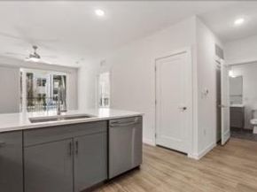 4801 Springdale RD 2006, Austin TX 78723