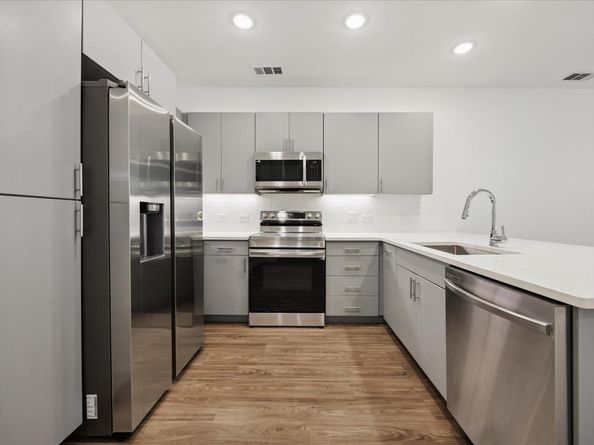 4801 Springdale RD 2006, Austin TX 78723