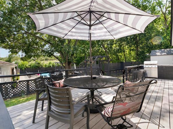 8721 Mountain Crest DR, Austin TX 78735