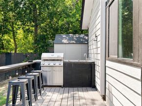 8721 Mountain Crest DR, Austin TX 78735