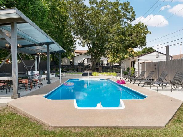 8721 Mountain Crest DR, Austin TX 78735