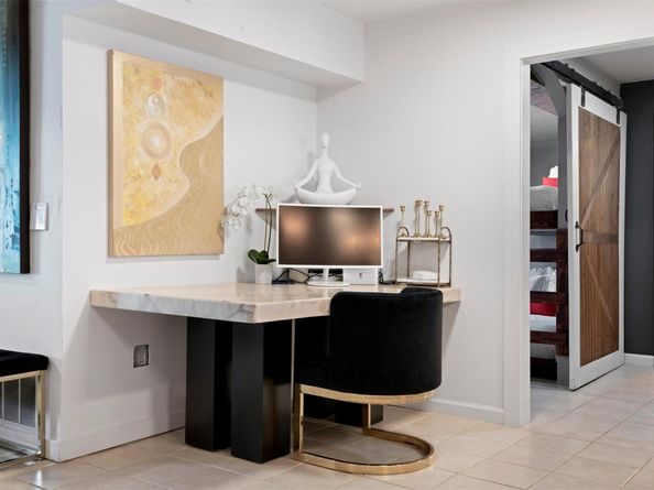 8721 Mountain Crest DR, Austin TX 78735