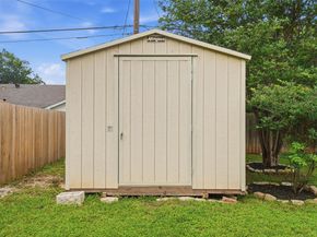 1100 York Castle DR, Pflugerville TX 78660