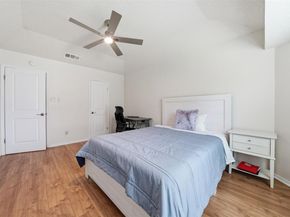 1100 York Castle DR, Pflugerville TX 78660