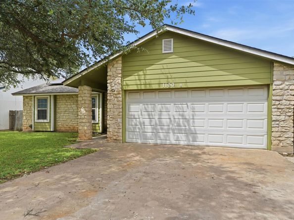1100 York Castle DR, Pflugerville TX 78660
