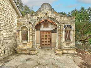 107 S Cuernavaca DR, Austin TX 78733