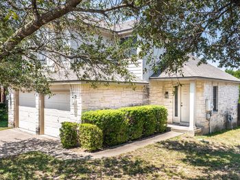 17414 Valentine DR